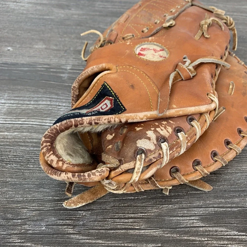 All Pro KMart Top Grain Leather Baseball Glove FB-77-1000 RHT VTG